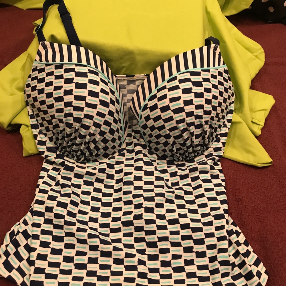 Swim top
